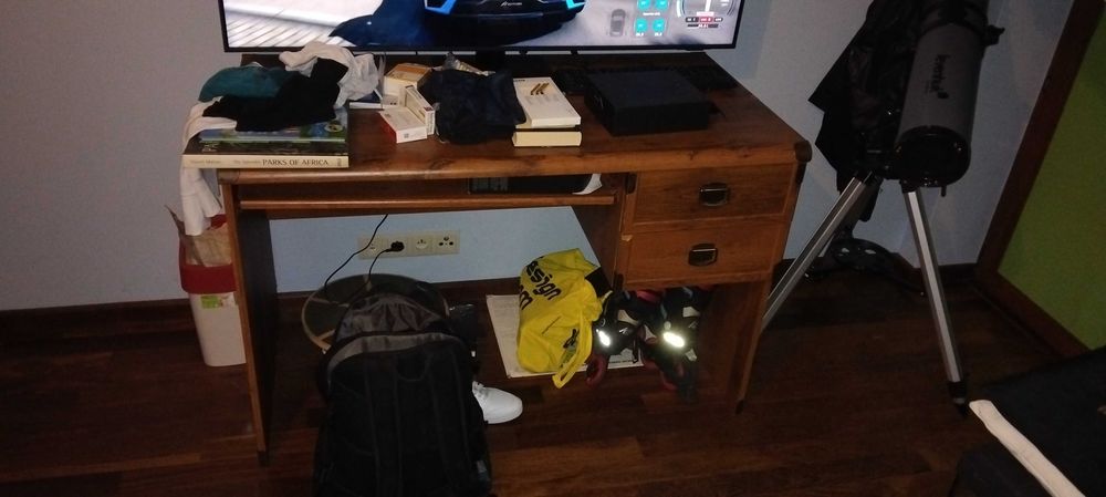 Biurko drewniane używane .