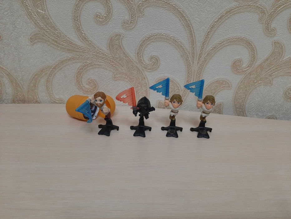 Фигурки игрушки Kinder Звёздные войны