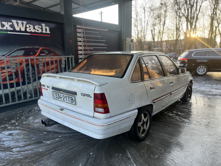 Opel kadet 1,6 Повністю справний