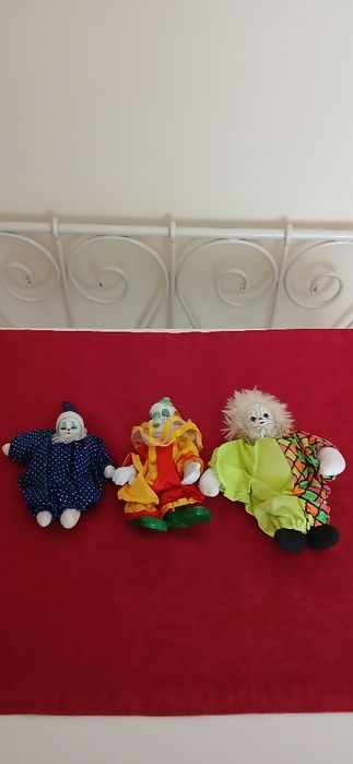 Três palhaços de decoração