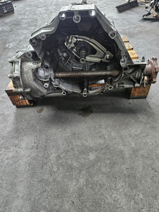 Skrzynia Biegow 2.0 TDI LRV 170 km Audi  Quatro 4x4