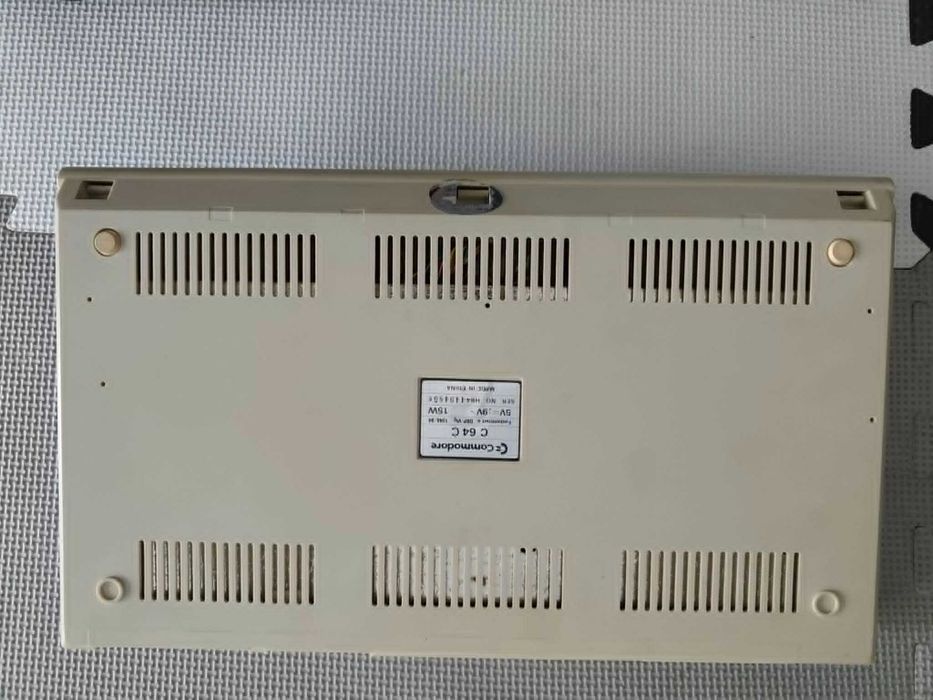 Commodore 64 czarny ekran