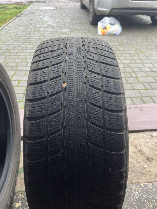 Шини зимові (демисезонні) 225/55 R17