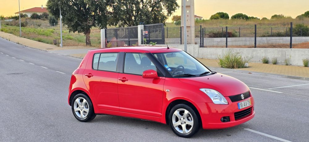 Suzuki swift 1.3 DDIS Diesel  200 mil quilómetros reais Ano 2005