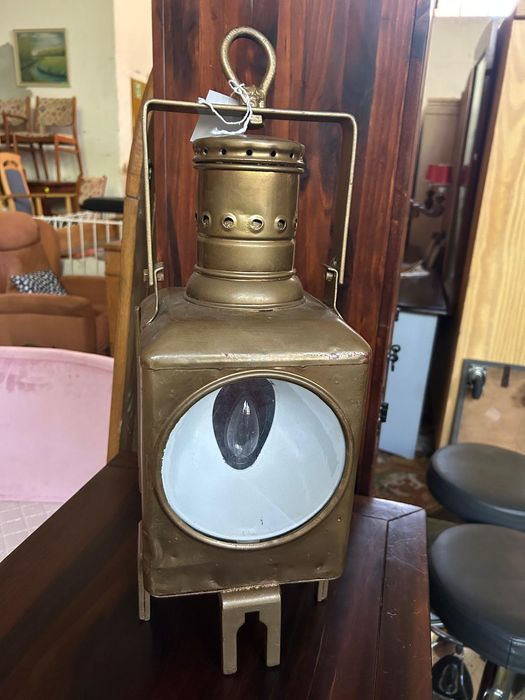 Stara lampa kolejowa