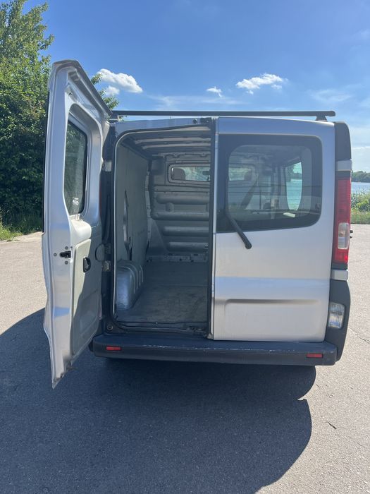 Renault Trafic 2.5 (2010”), 9000$
