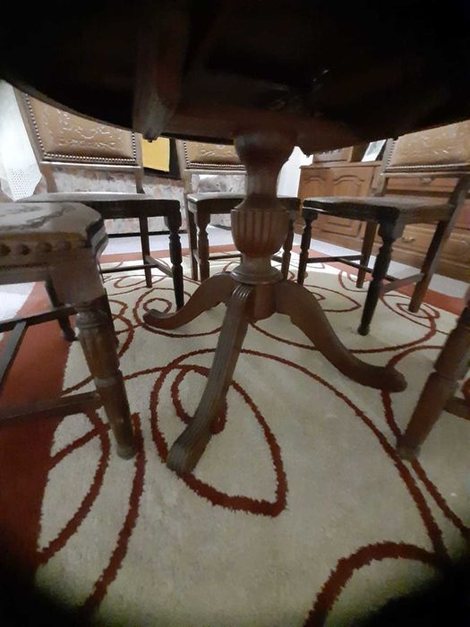 Mesa de Jantar + 6 cadeiras