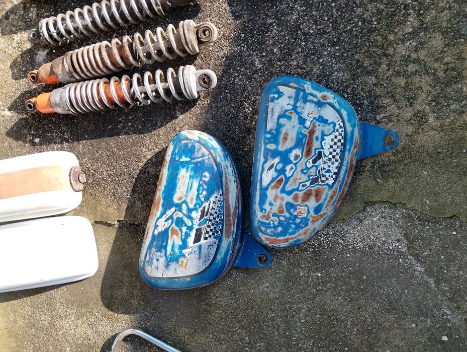 Várias peças de motorizadas