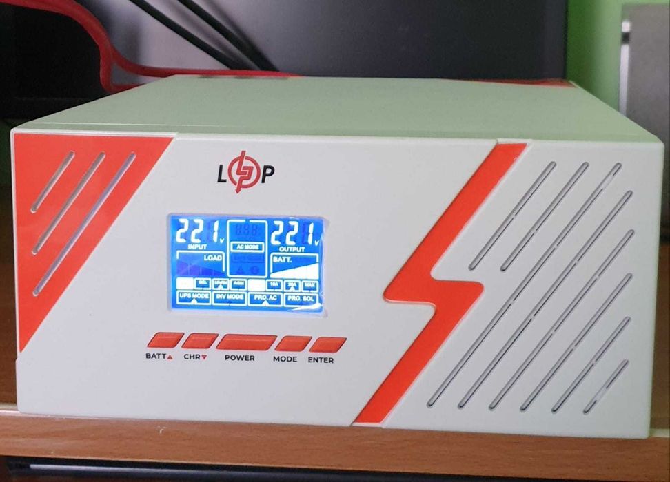 ДБЖ з правильною синусоїдою 12V LPM-PSW-1500 Інвертор БезперебійникUPS