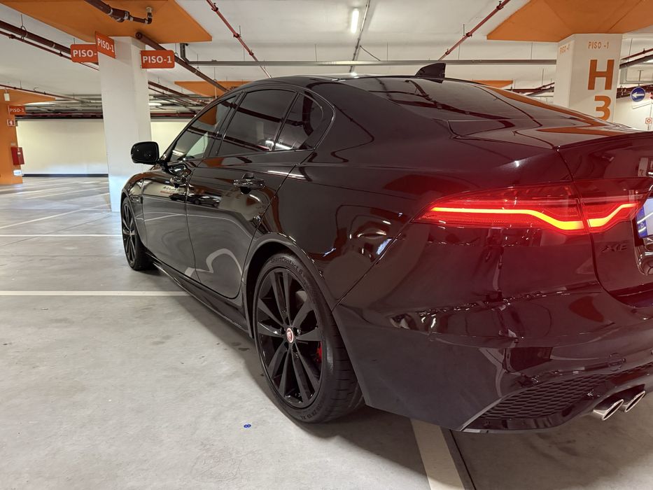 Jaguar XE 204 Cv Black Edition