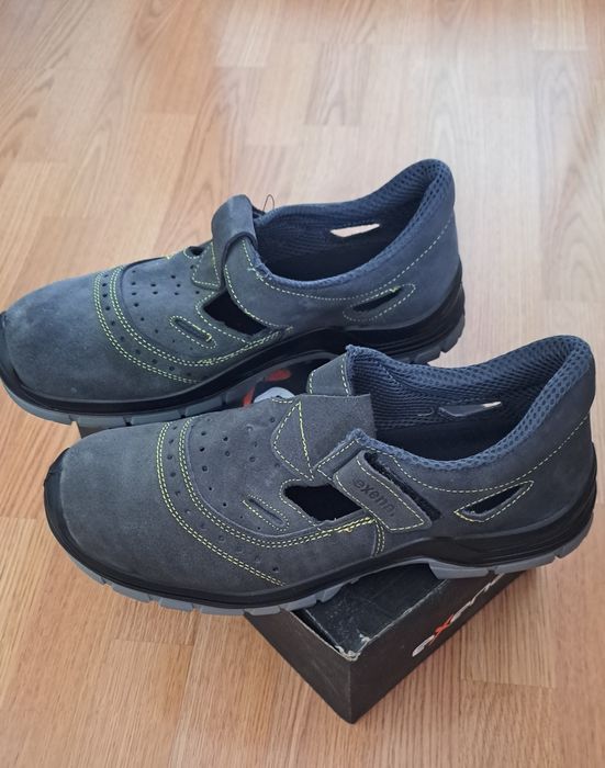 Спецвзуття. Літні та робочі сандалі.44 р.Exena Italy