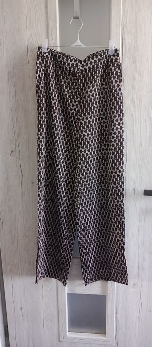 Lekkie eleganckie spodnie xs nowe
