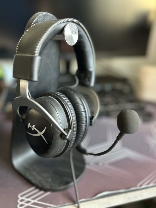 Fones Hyperx Cloud II como novos