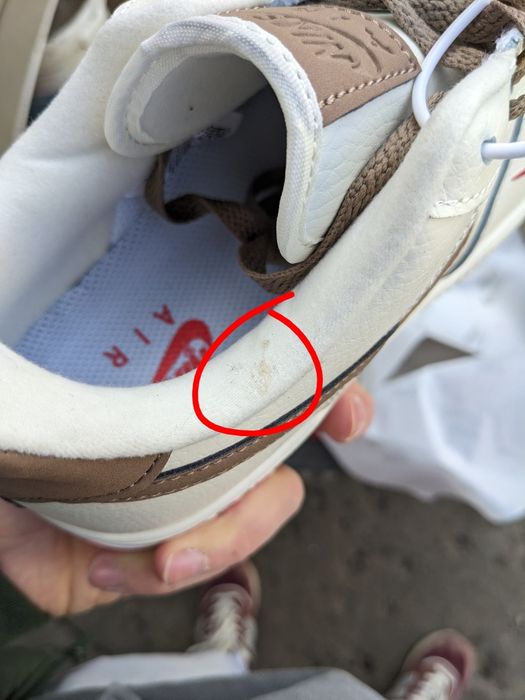 Уцінка! Кросівки Nike Air Force 1 Low 42 26.5 см