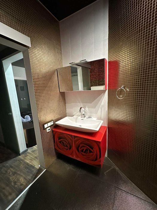 Элегантная квартира на пр-те Шевченко с 2 спальнями и кухней-гостиной