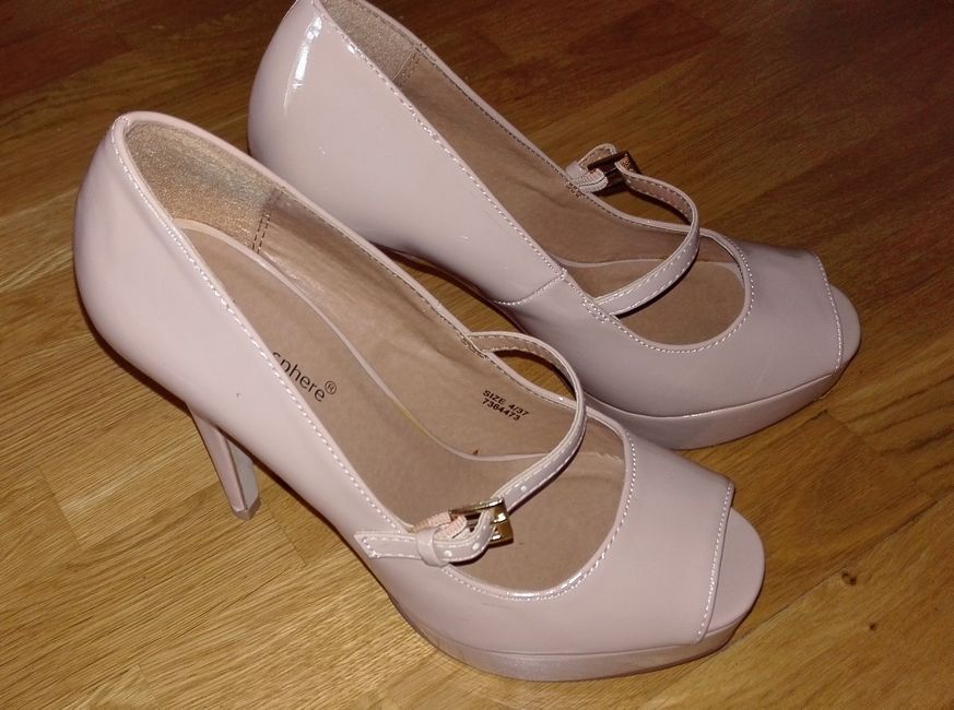 Sprzedam stylowe buty szpilki nude na obcasie roz 37 Atmosphere nowe