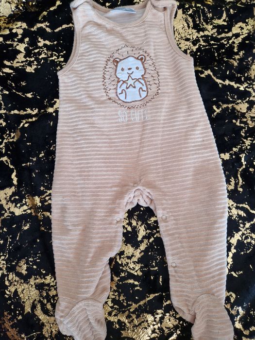 Paka ubranek dla chłopca 68cm jesień