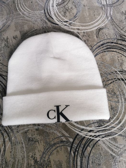 Czapka CK biała uniwersalna