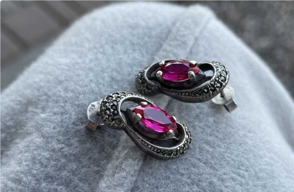 Сережки жіночі срібні 925 проба з великими камінцями