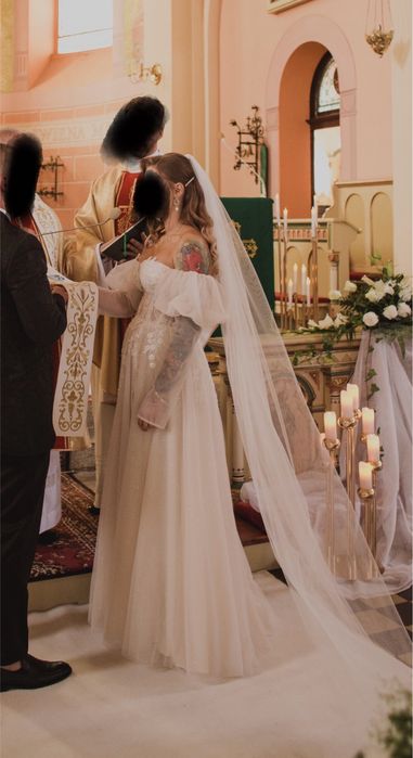 Piękna suknia ślubna