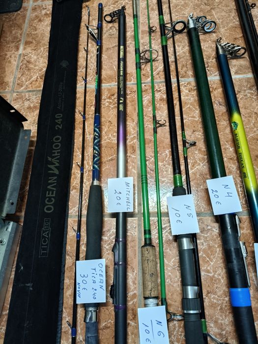 Vendo estas canas de pesca cada uma tem o seu preço