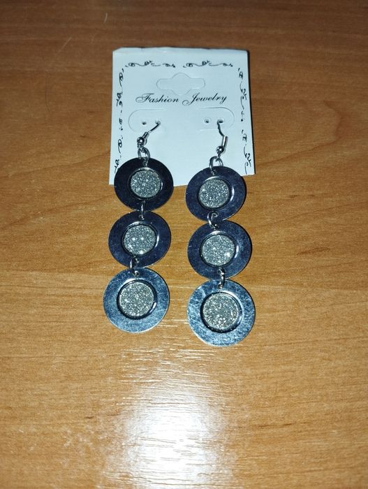 Сережки. Біжутерія