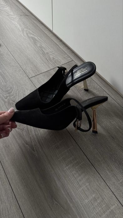 Продам слінгбеки Vitto Rossi з золотистим каблучком