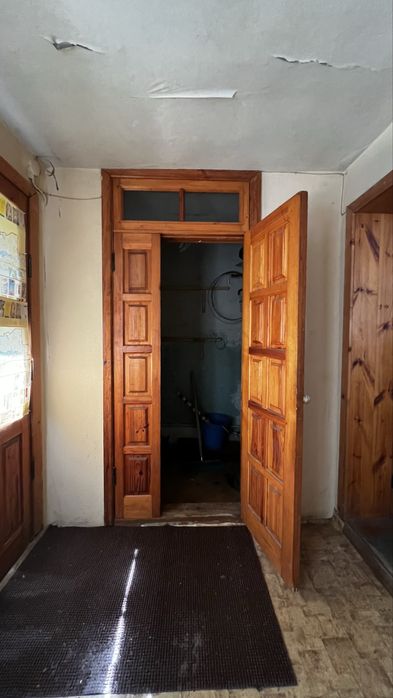 Продається офісне приміщення