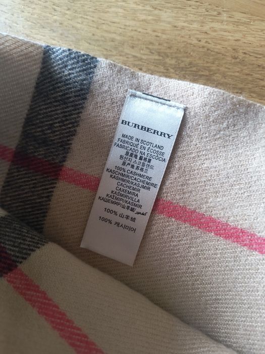 szalik burberry idealny na zimę i wiosne