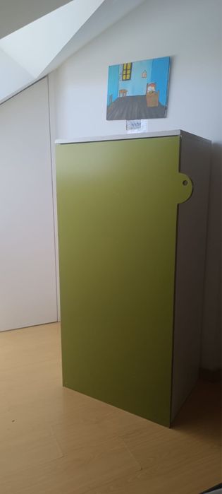 Movel verde prateleiras