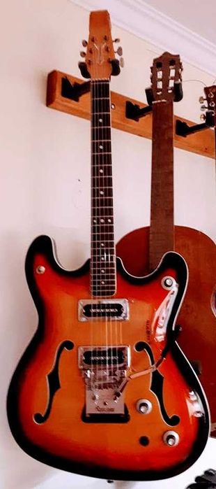 Guitarra Burns - Vivbraslim, de 1967.