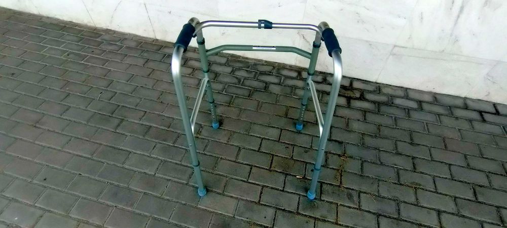 Andarilho para idosos como novo 20€