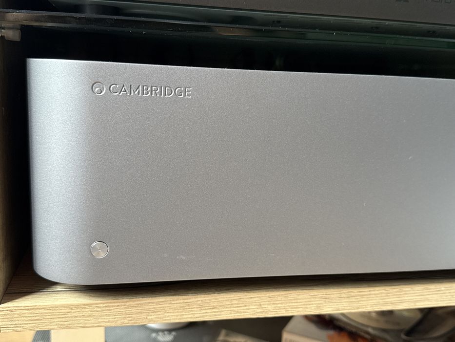 Cambridge audio edge W