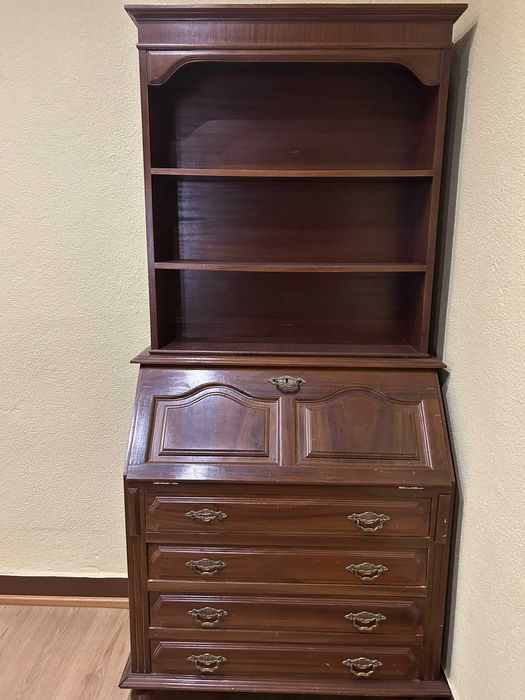 Mobília de Quarto COMPLETA (individual) em Mogno. **BOM PREÇO**