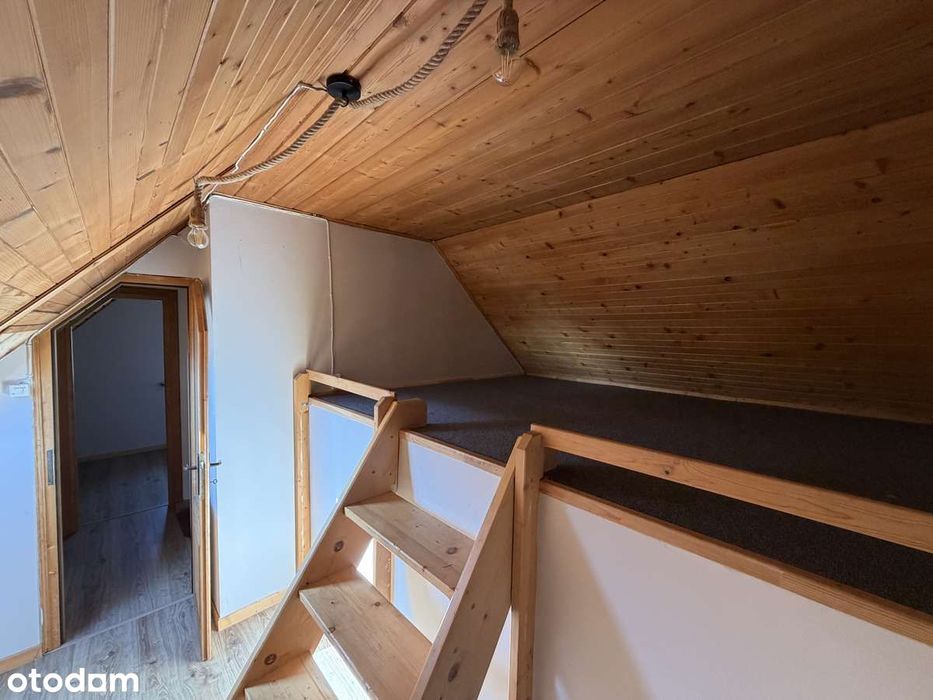 Dom bliźniak (połówka) w Kościelisku Karpielówka z widokiem na Giewont