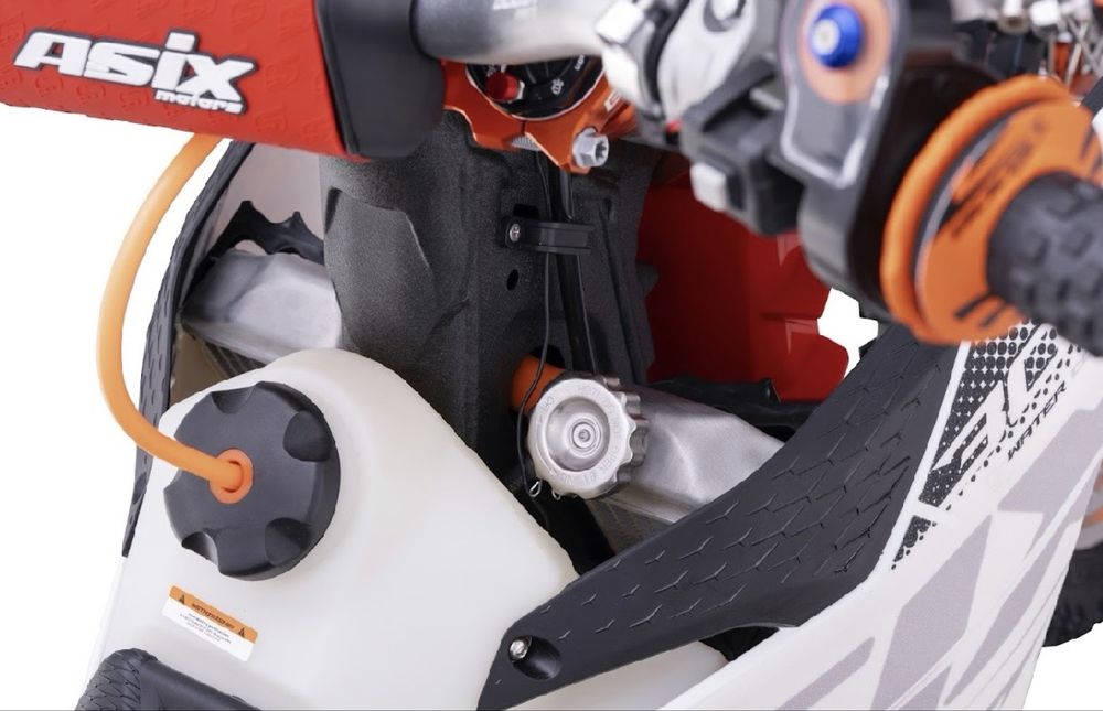 CROSS 300 Asix XR99 Najmocniejszy silnik Chłodzony cieczą Raty dostawa