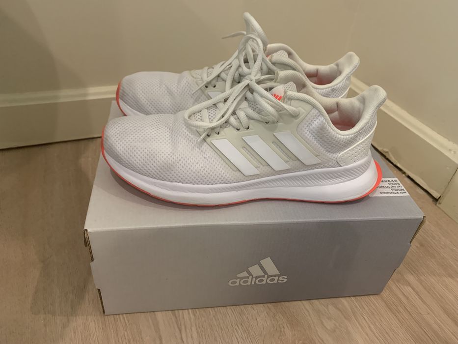 Sapatilhas nike e adidas