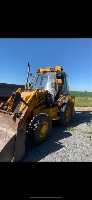 Екскаватор-навантажувач JCB3CX