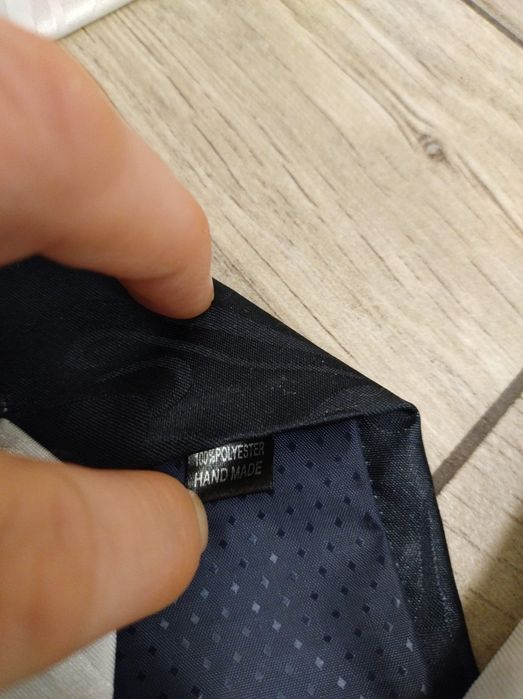 Super krawat klucz wiolinowy Nowy