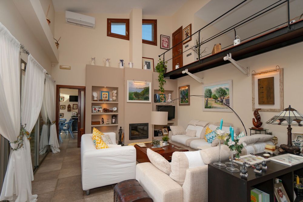 о. Майорка, Іспанія! Pозкішна вілла з великим садом і басейном!