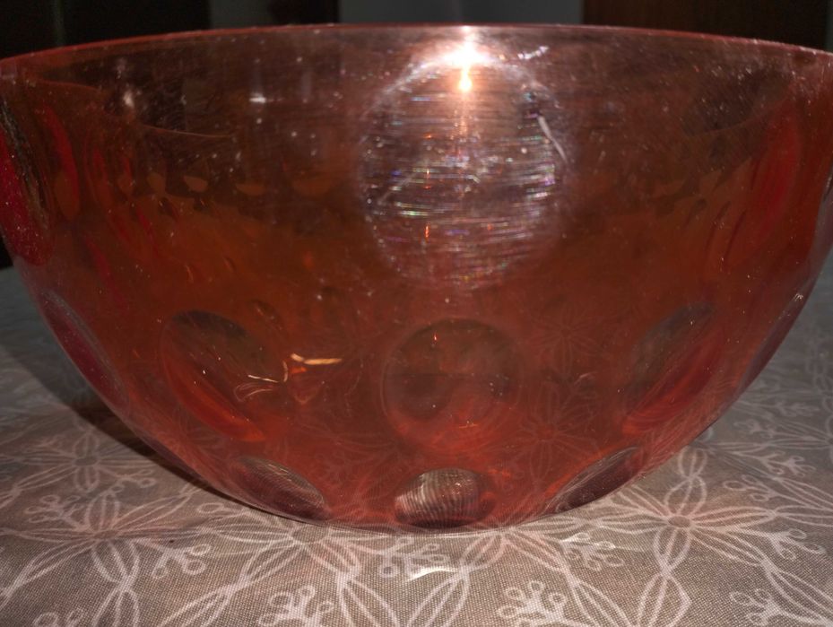 Taça de plástico cor de laranja