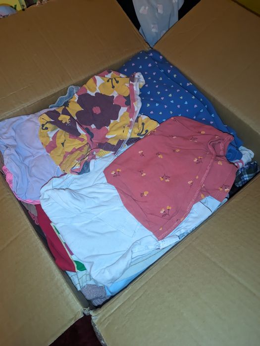 Zestaw ubrań 104-110 dla dziewczynki