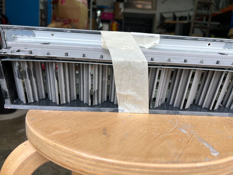 Grelhas de ventilação AVAC metálicas