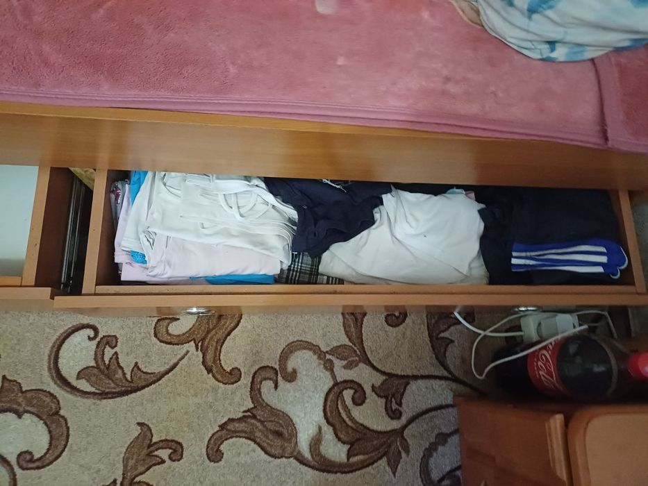 Продам двухярусне ліжко