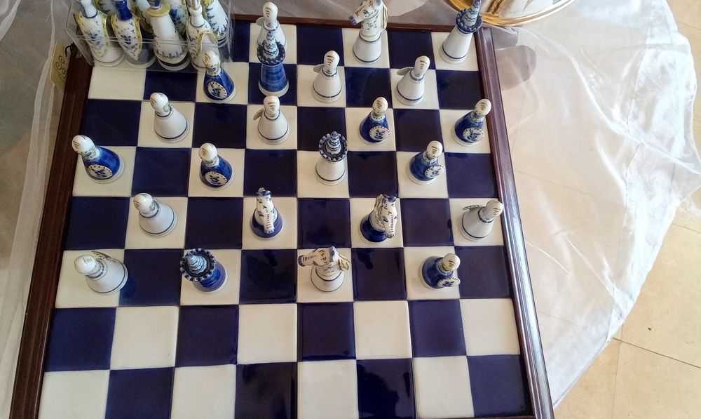 Jogoa de xadrez em porcelana