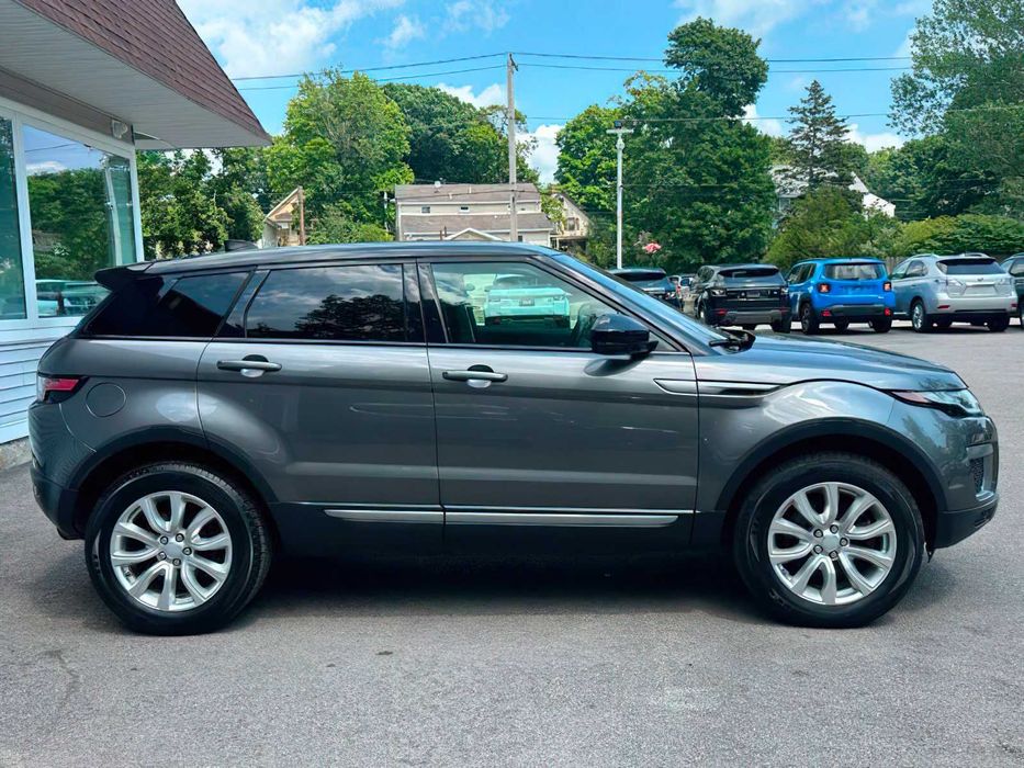 Land Rover Range Rover Evoque SE      2017