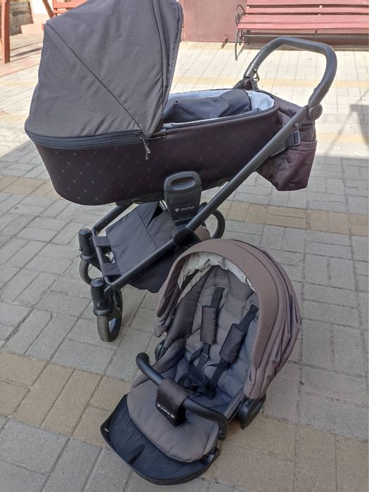 Коляска 2 В 1 INVICTUS V-PLUS в чорно-сірому кольорі
