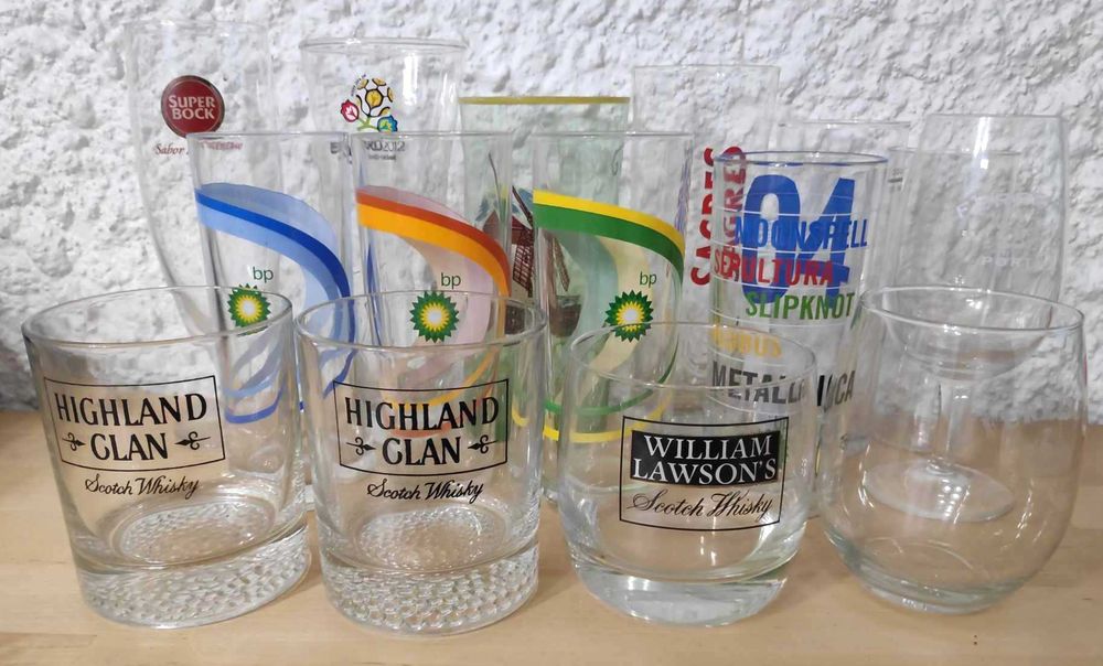 Conjunto 14 copos vários. Coleções isoladas.