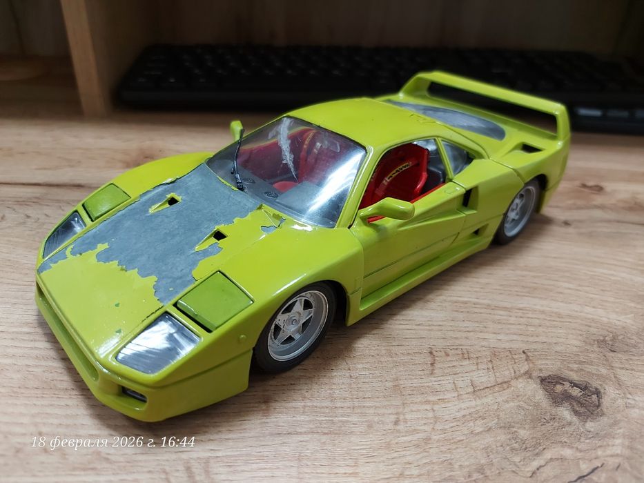 Модель авто метал  1/18 ferrari F40