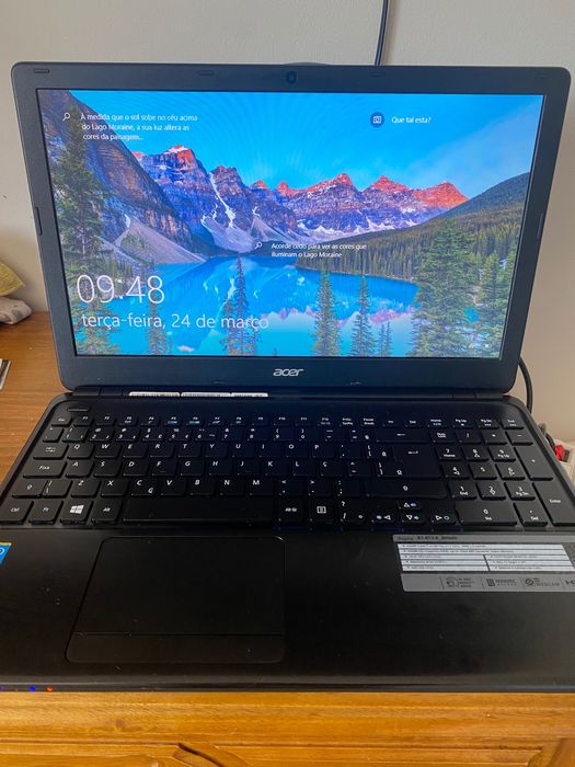 Portátil i3 acer